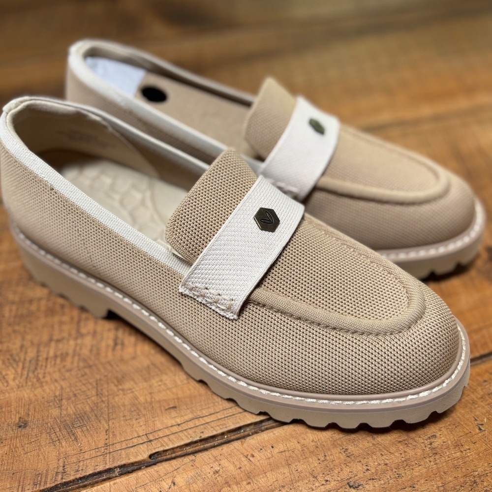 NEW VIVAIA Womens Francesca Chunky Platform Penny Loafers 9.5 41 EU Nude & Ivory